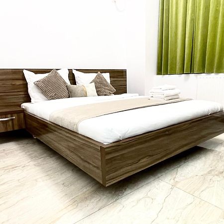 Central Adress Dd20 Bukares Bagian luar foto