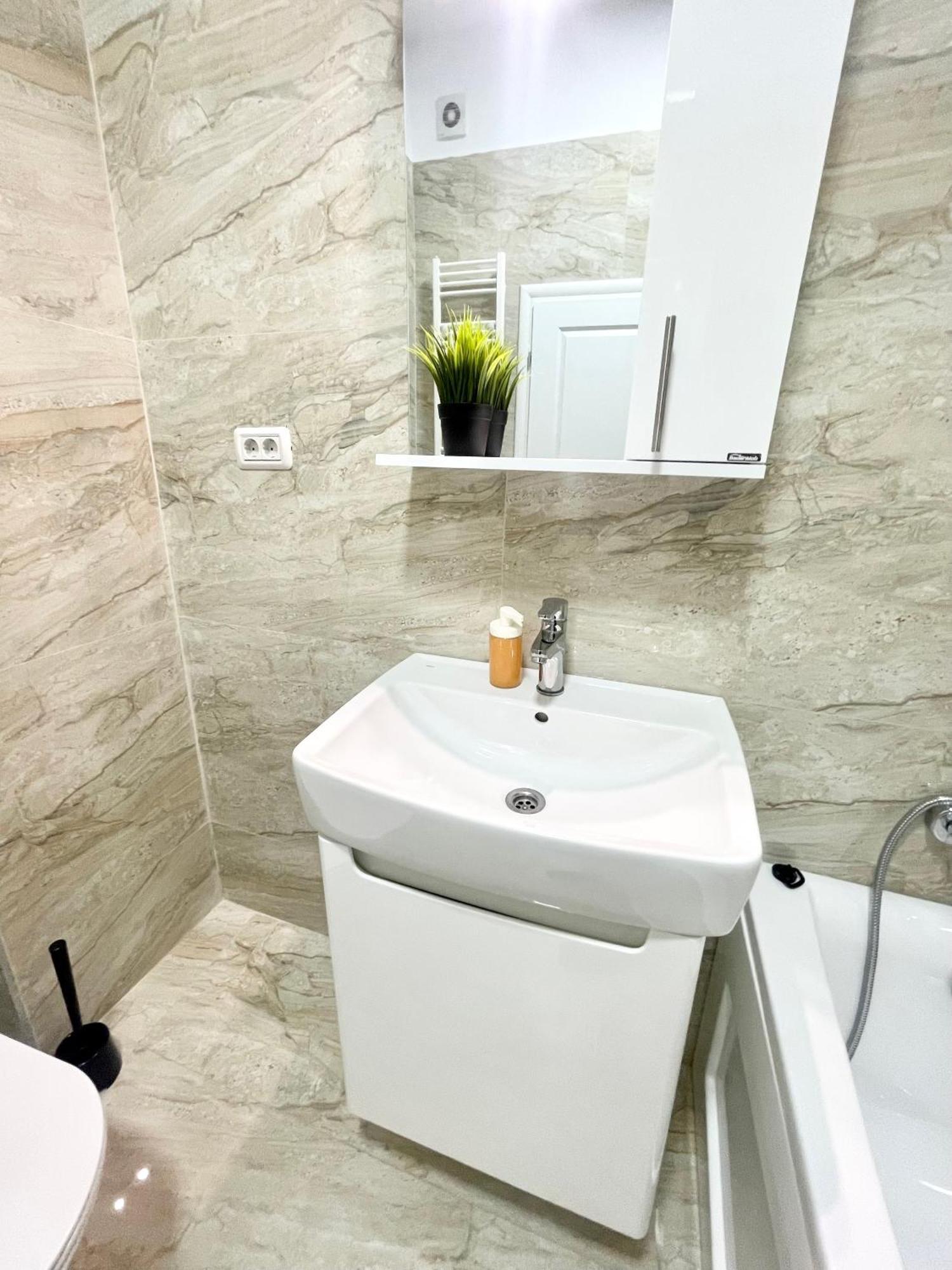 Central Adress Dd20 Bukares Bagian luar foto