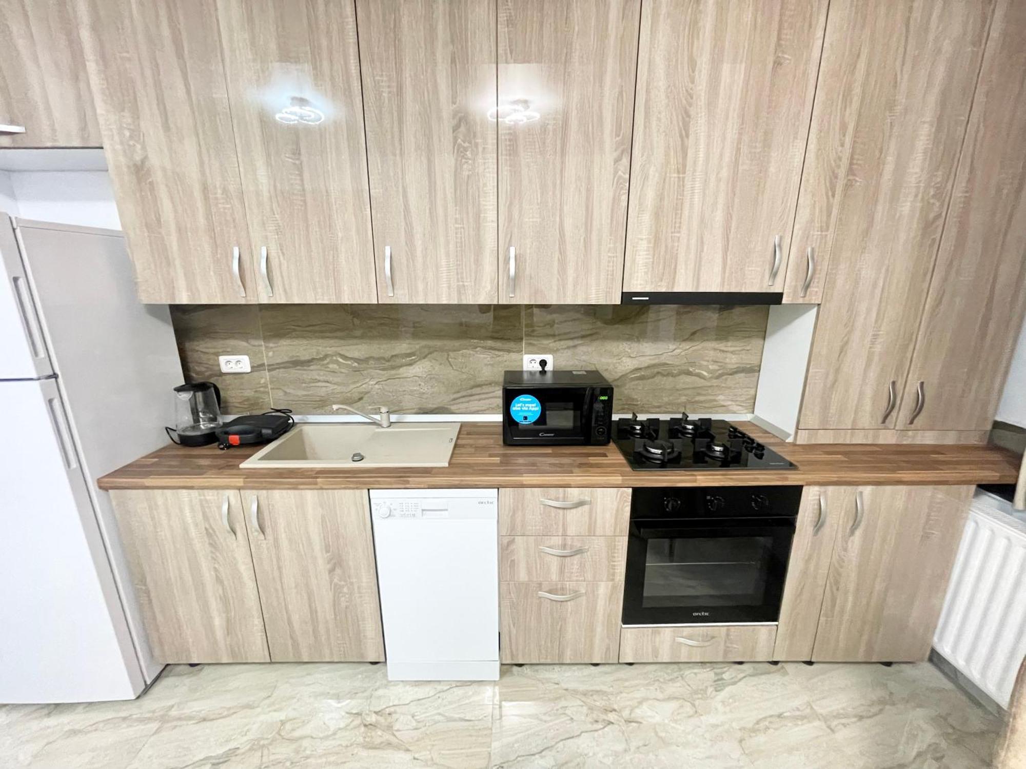 Central Adress Dd20 Bukares Bagian luar foto
